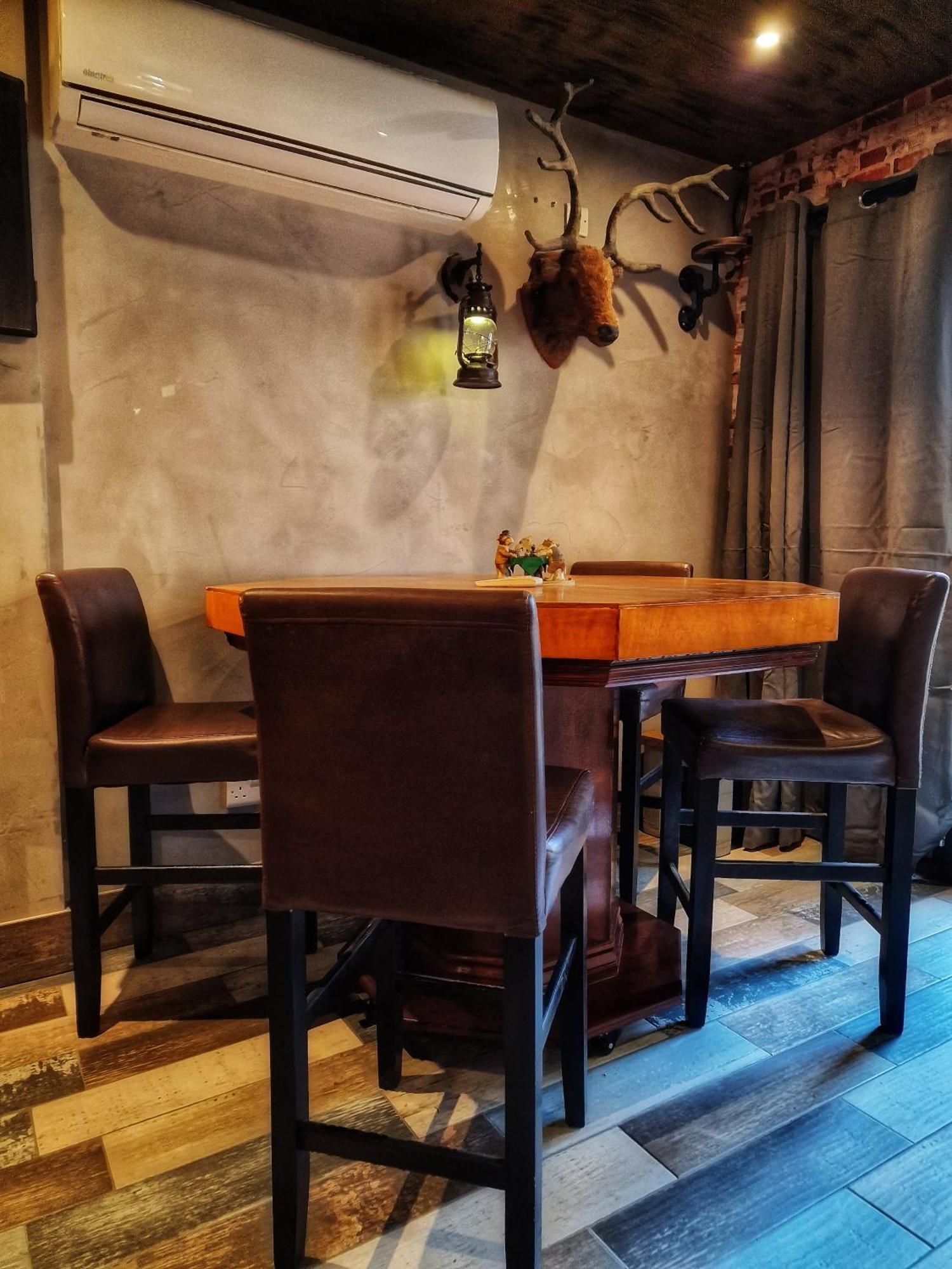 The Pub - Unique & Authentic Experience - Free Parking!, 5 Minutes From Airbus And The Mall Cribbs 布里斯托 外观 照片
